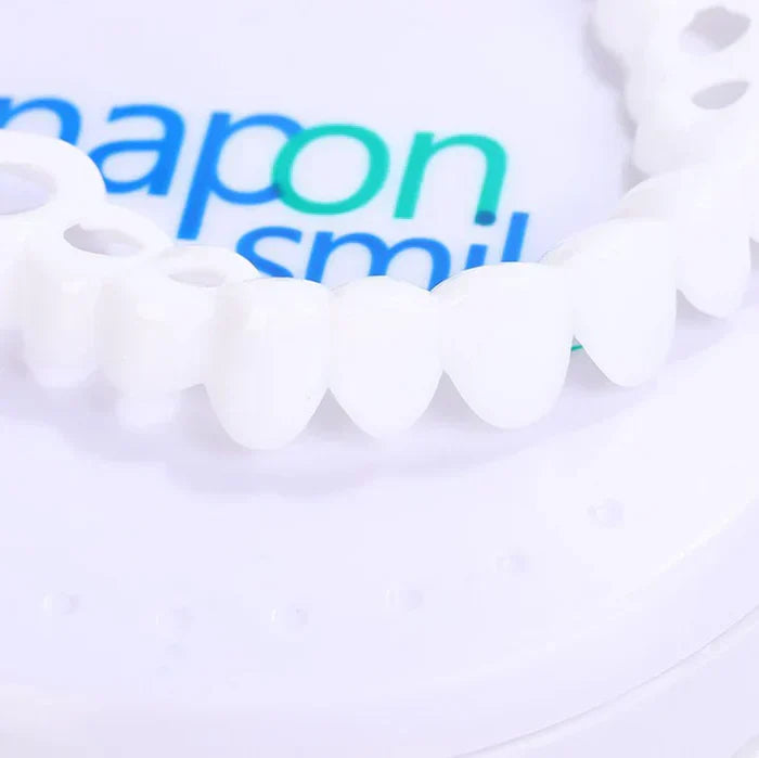 COMPRA 1 LLEVATE 4 SmilePro 🦷 - Carillas Dentales Ajustables De Resina + ESTUCHE REGALO - ¡Últimas unidades!